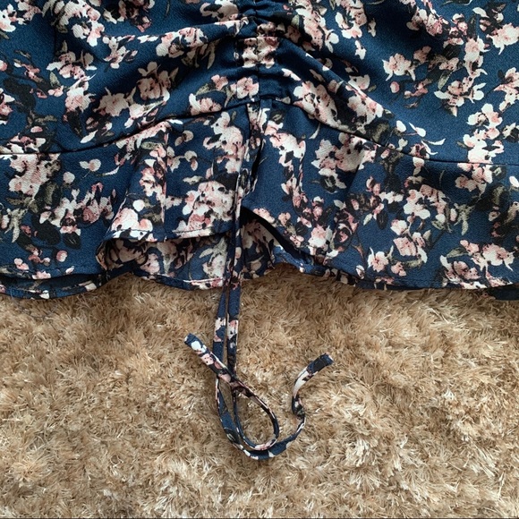 Royal & Pink V-Neck Flounce Sleeve Dynamite Blouse - Picture 4 of 7